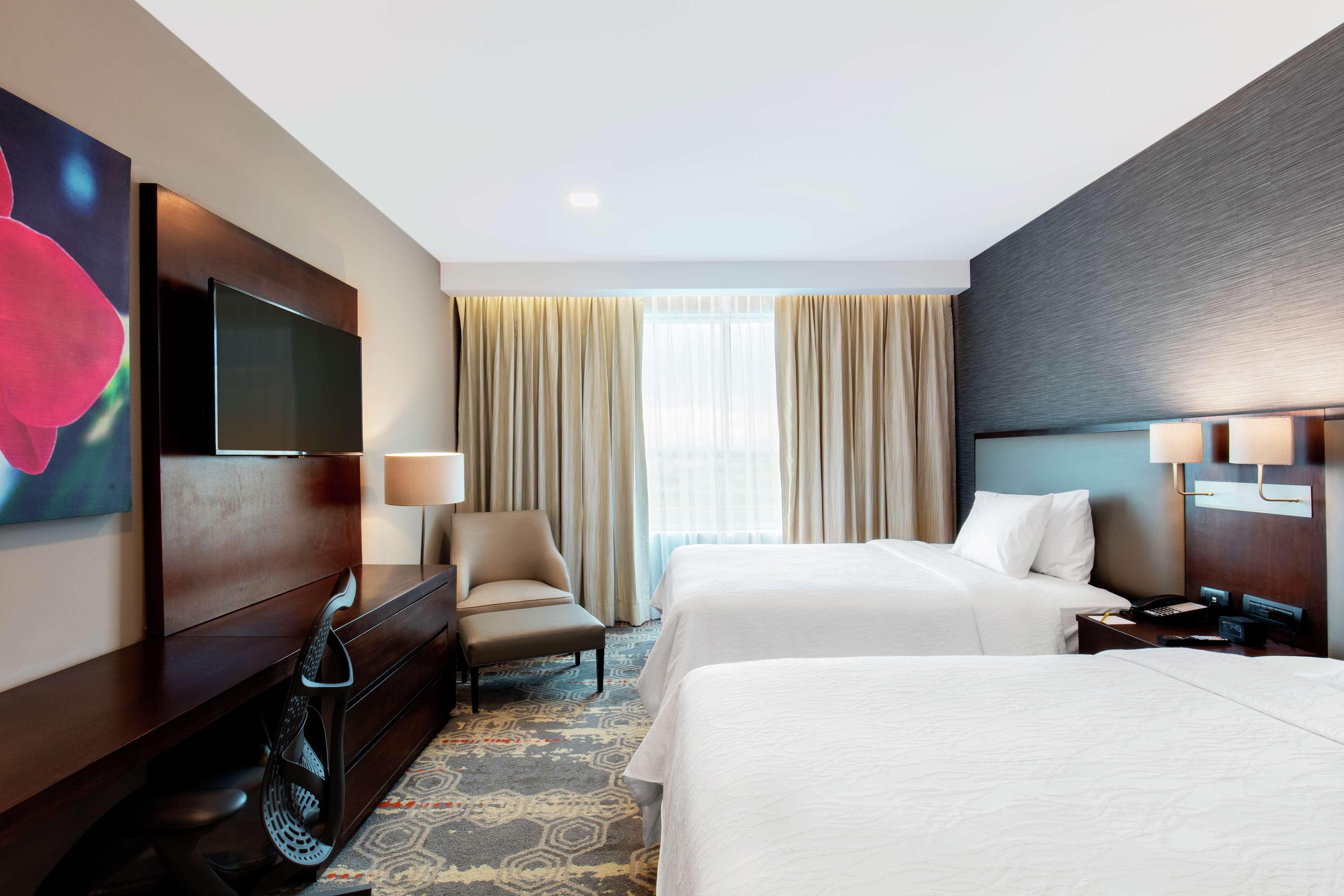 Hilton Garden Inn Саламанка Экстерьер фото