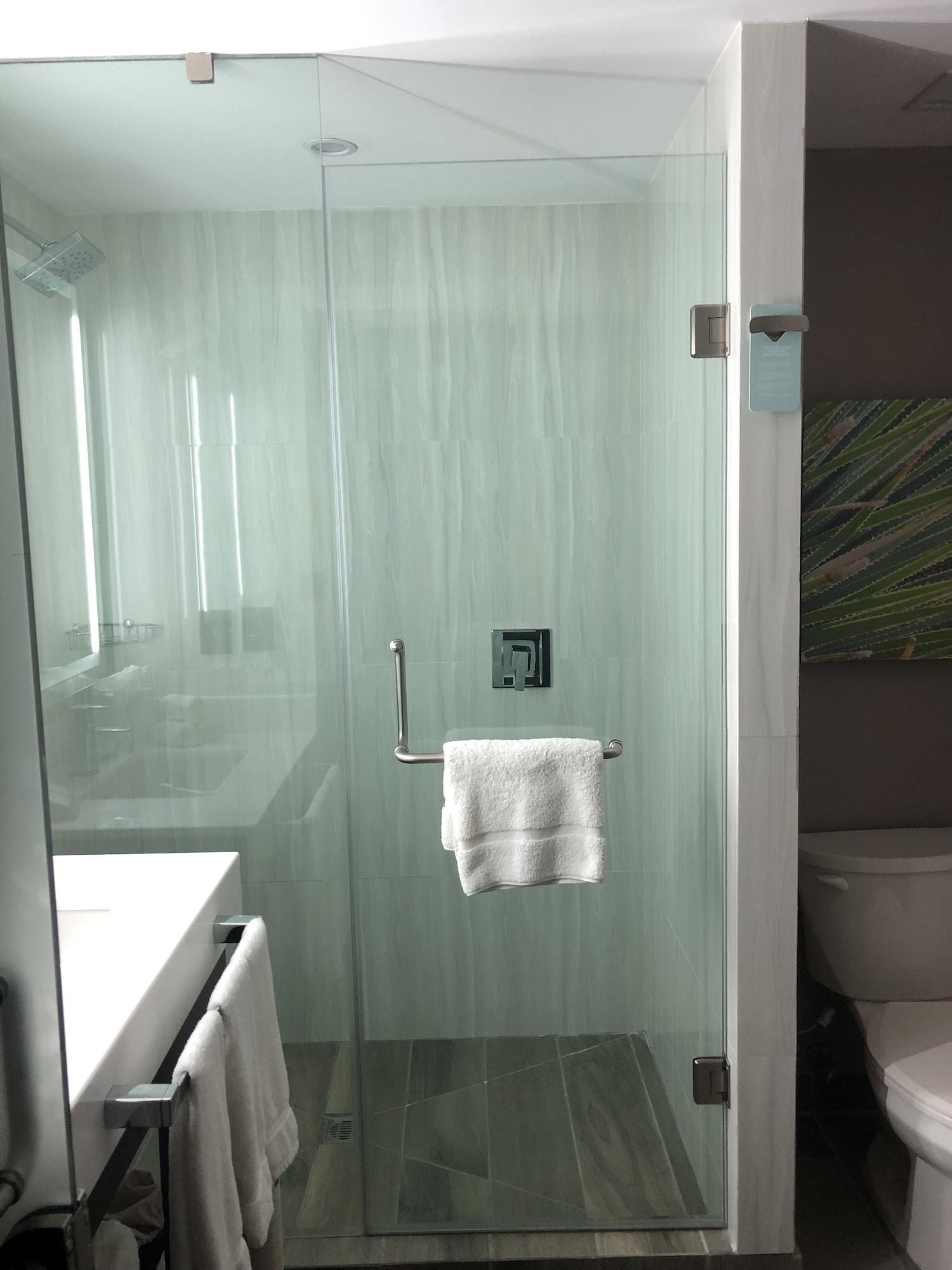 Hilton Garden Inn Саламанка Экстерьер фото
